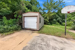1805 E Orange Ave, Eustis, FL 32726 - Photo 17