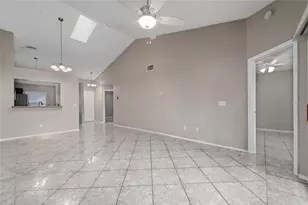 140 Lakepointe Cir, Kissimmee, FL 34743 - Photo 13