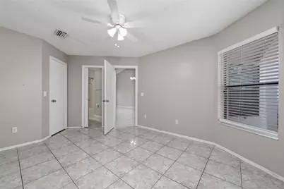 140 Lakepointe Circle, Kissimmee, FL 34743 - Photo 9