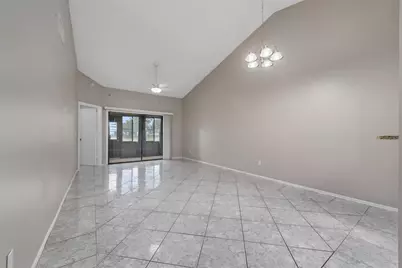 140 Lakepointe Circle, Kissimmee, FL 34743 - Photo 11