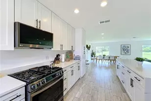 5501 Memorial Dr, Orlando, FL 32821 - Photo 17