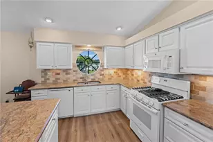 6323 Silver Lakes Dr E, Lakeland, FL 33810 - Photo 11
