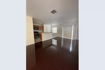 636 Cresting Oak Circle #35, Orlando, FL 32824 - Photo 3