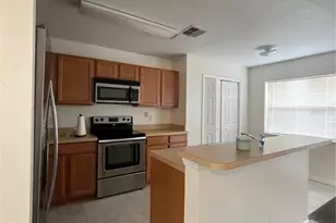 636 Cresting Oak Cir, Orlando, FL 32824 - Photo 5