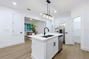 7107 Bledsoe Ave, Orlando, FL 32810 - Photo 11