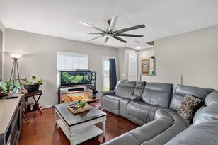 4749 Somerset Hill Ln, Riverview, FL 33578 - Photo 7