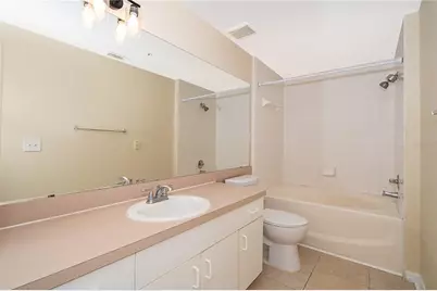 5518 Metrowest Boulevard #207, Orlando, FL 32811 - Photo 11