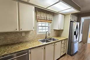 1240 Seagull Dr, Englewood, FL 34224 - Photo 9