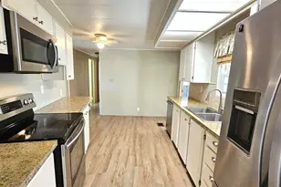 1240 Seagull Dr, Englewood, FL 34224 - Photo 11