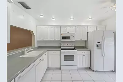 914 Michigan Avenue, Saint Cloud, FL 34769 - Photo 5