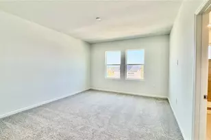 319 Sol Vis Dr, Dundee, FL 33838 - Photo 9