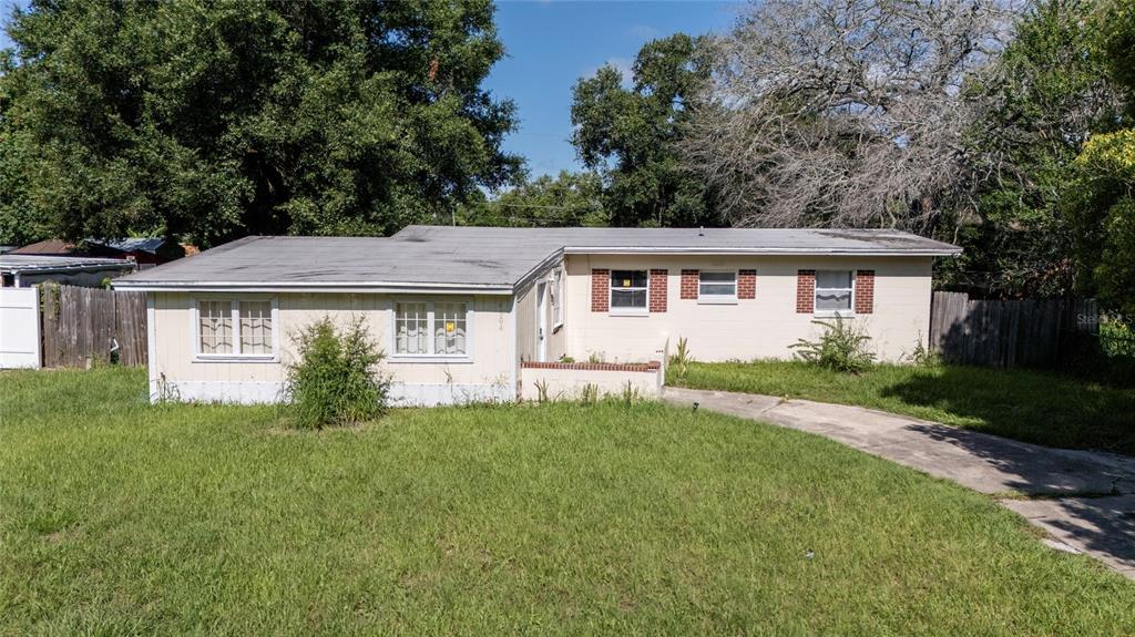 4604 Robbins Ave - 4604 Robbins Ave, Orlando, FL 32808 Luxury Property | Jose Angel Pina