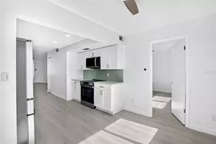 5095 Bay St NE, Saint Petersburg, FL 33703 - Photo 13