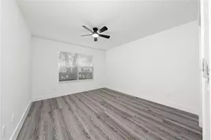 518 San Pedro Dr, The Villages, FL 32159 - Photo 19