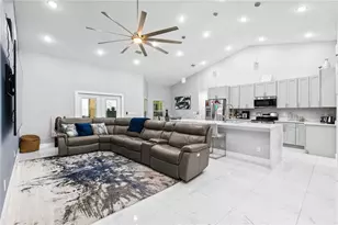 14112 Lord Barclay Dr, Orlando, FL 32837 - Photo 3