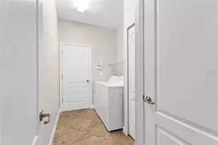 1317 Gleneagles Ln, Davenport, FL 33896 - Photo 9