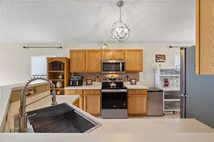 2912 Belle Ln, Kissimmee, FL 34743 - Photo 17