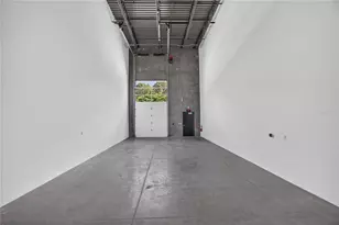 6500 Motor Enclave Wy, Tampa, FL 33610 - Photo 9