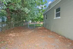 2541 S Palmetto Ave, Sanford, FL 32773 - Photo 25