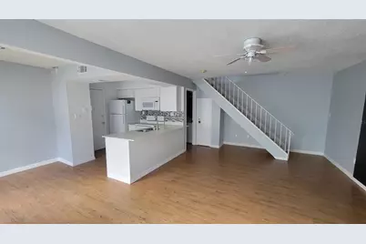 4410 Shadow Crest Place #41-2, Orlando, FL 32811 - Photo 3
