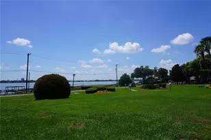 333 Lake Howard Dr NW, Winter Haven, FL 33880 - Photo 35