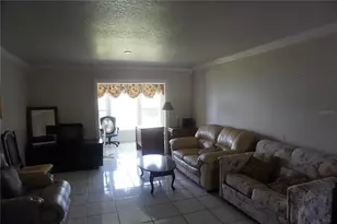 333 Lake Howard Dr NW, Winter Haven, FL 33880 - Photo 5