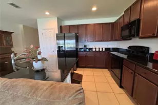 3711 Briarwood Estates Cir, Saint Cloud, FL 34771 - Photo 11