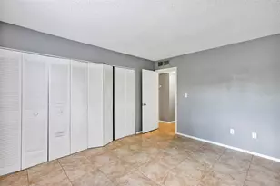 2864 N Powers Dr, Orlando, FL 32818 - Photo 19