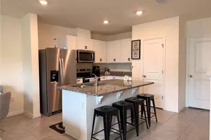 323 Preston Cv Dr, Saint Cloud, FL 34771 - Photo 5