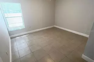 1916 Crystal Grove Dr, Lakeland, FL 33801 - Photo 7