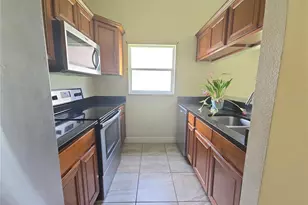 3820 Blackberry Cir, Saint Cloud, FL 34772 - Photo 7