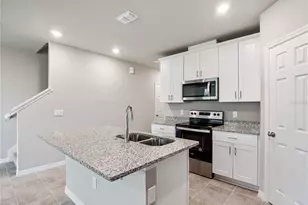 658 Legacy Loop, Davenport, FL 33896 - Photo 5