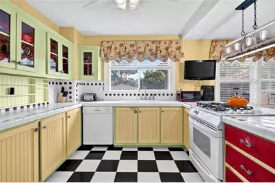 150 S Clayton Street, Mount Dora, FL 32757 - Photo 13