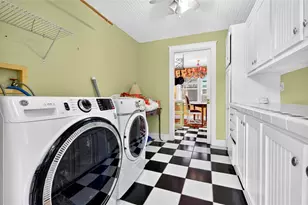 150 S Clayton St, Mount Dora, FL 32757 - Photo 23