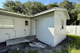 205 Mill St, Wildwood, FL 34785 - Photo 11