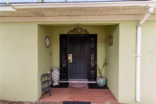 1076 Universal Rest Pl, Kissimmee, FL 34744 - Photo 3