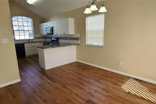 2411 Berkshire Ct, Kissimmee, FL 34746 - Photo 7