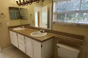2411 Berkshire Ct, Kissimmee, FL 34746 - Photo 19