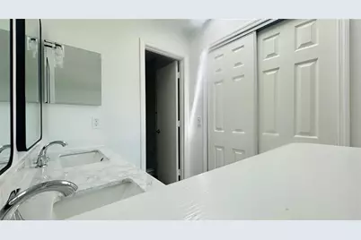 12121 Augusta Woods Circle, Orlando, FL 32824 - Photo 9
