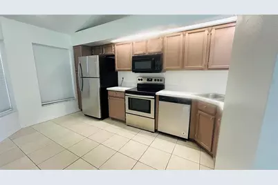 12121 Augusta Woods Circle, Orlando, FL 32824 - Photo 7