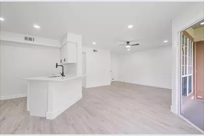 4613 Gate Place #104, Orlando, FL 32811 - Photo 9