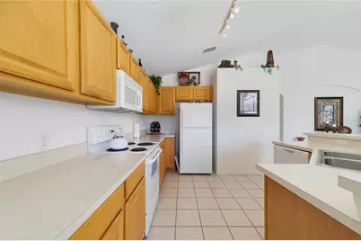 4765 Cumbrian Lakes Drive, Kissimmee, FL 34746 - Photo 13