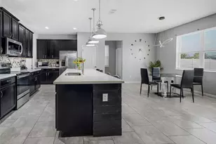 624 Sardinia Cir, Davenport, FL 33837 - Photo 23