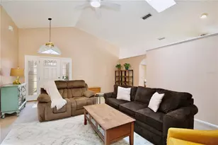1554 Margarete Crescent Dr, Apopka, FL 32703 - Photo 3
