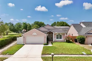 1554 Margarete Crescent Dr, Apopka, FL 32703 - Photo 25