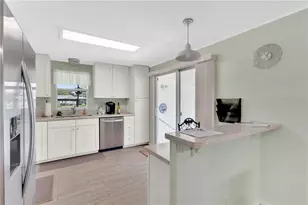 2527 Longpine Ln, Saint Cloud, FL 34772 - Photo 5