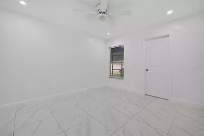 3128 Sandy Shore Lane, Kissimmee, FL 34743 - Photo 31