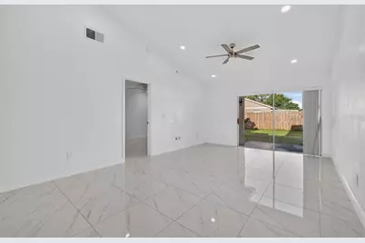 3128 Sandy Shore Lane, Kissimmee, FL 34743 - Photo 19