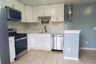 3252 Huntwicke Blvd, Davenport, FL 33837 - Photo 3