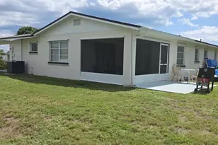 460 Creek Ln Dr, Englewood, FL 34223 - Photo 5